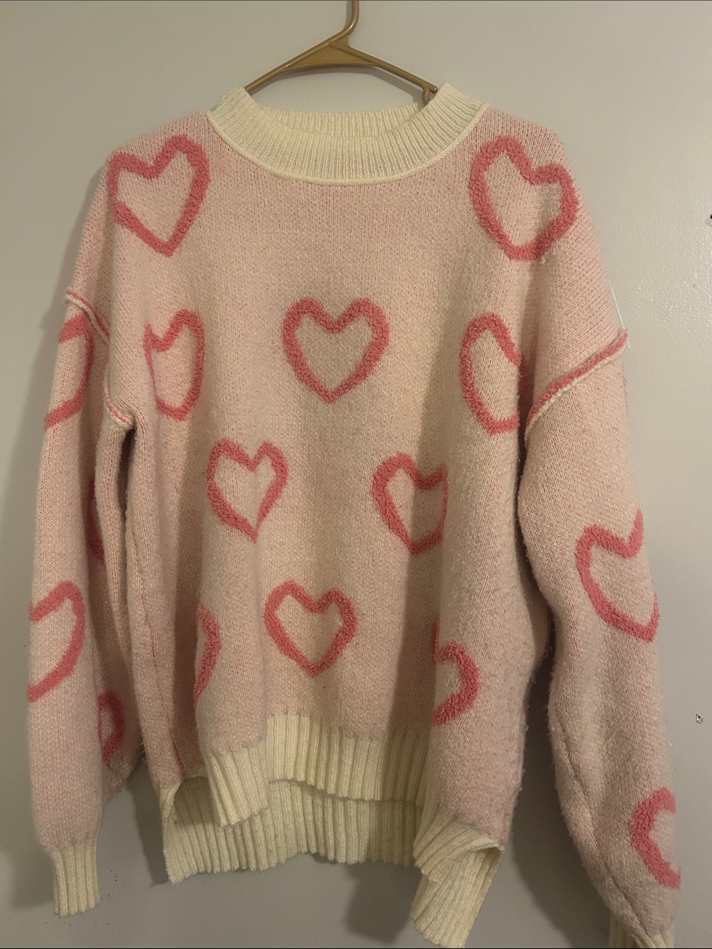 Pink Heart Pattern Women's Sweater - Cozy Crewneck